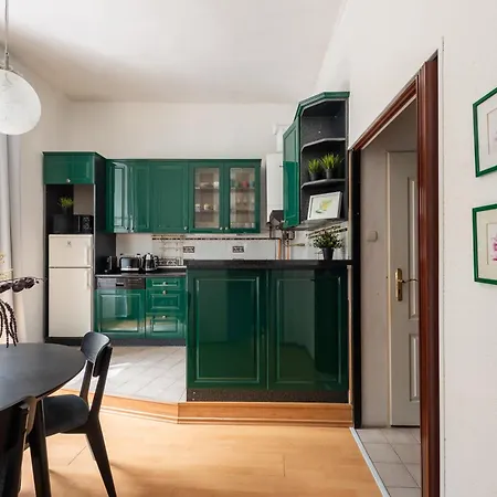Riverside 2br Next To The National Theatre By Easybnb Premium